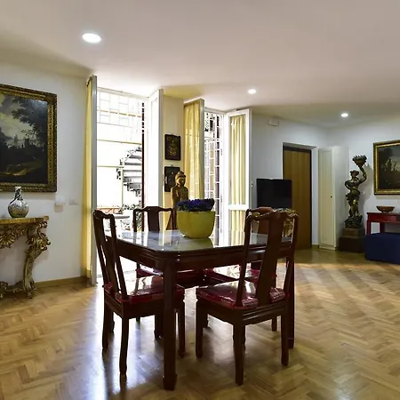 Elite Apartment *